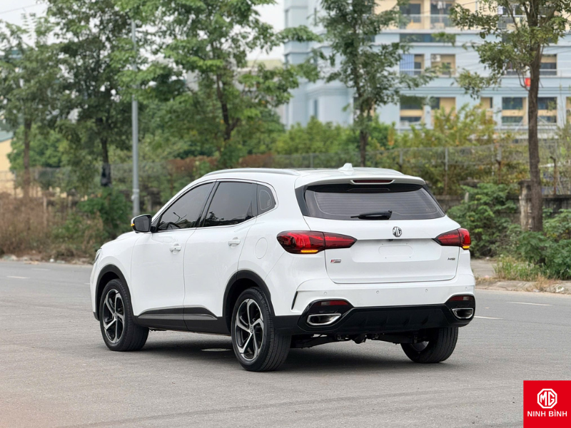 MG HS có đáng mua không? Đánh giá thực tế cho người đang tìm SUV 5 chỗ giá hợp lý