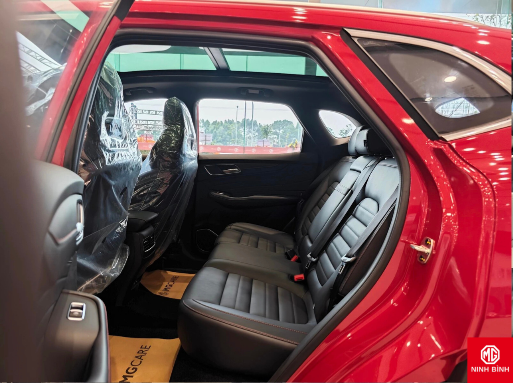 Ưu nhược điểm MG HS Lux sau khi lái thử thực tế