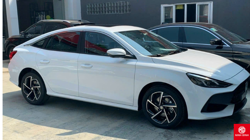 MG5 chạy đường dài có thoải mái không? Đánh giá thực tế